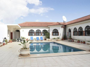 Отель Beautiful holiday home in San Isidro with pool  Гранадилла Дэ Абона